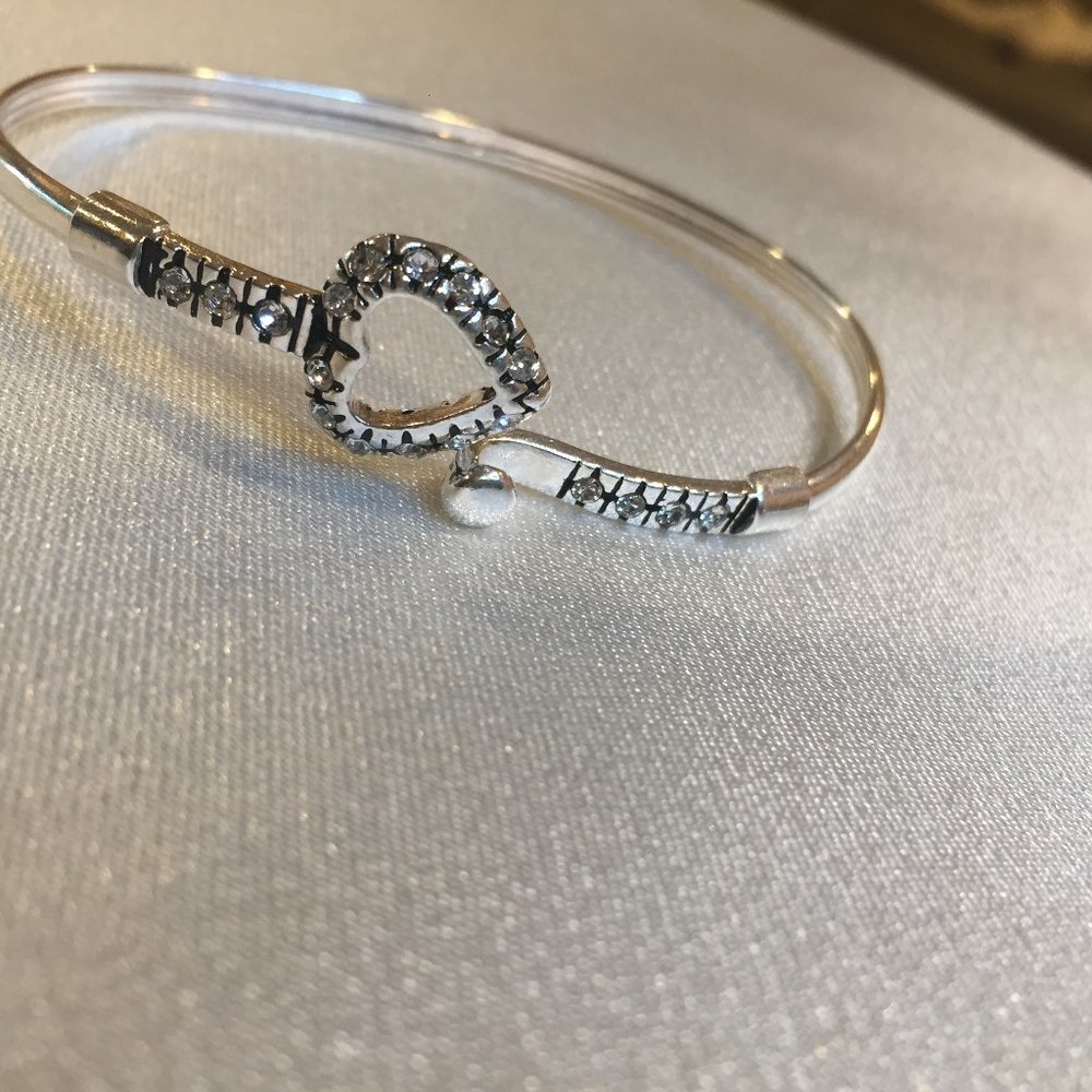 Brand new sterling silver bangle bracelet